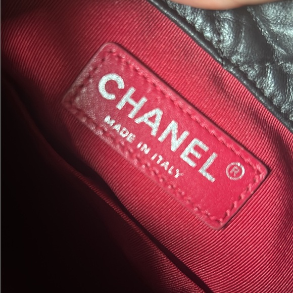 Chanel Gabrielle quilted leather backpack drawstring - Picture 8 of 14